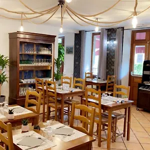 Hotel La Claie Des Champs