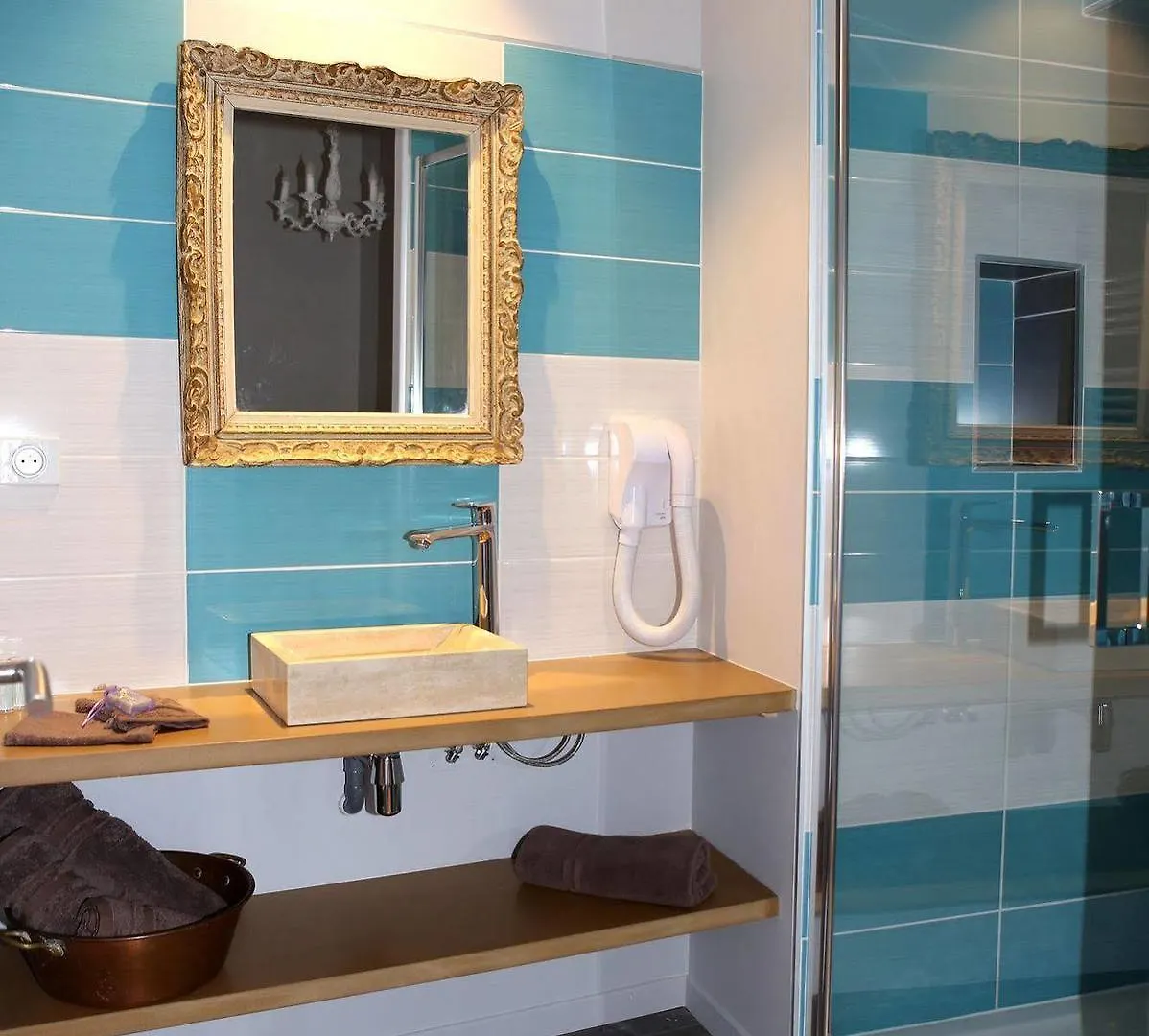 *** Bed & Breakfast Bed and Breakfast Aux Pierres Magiques Saint-Laurent-de-Chamousset Francia