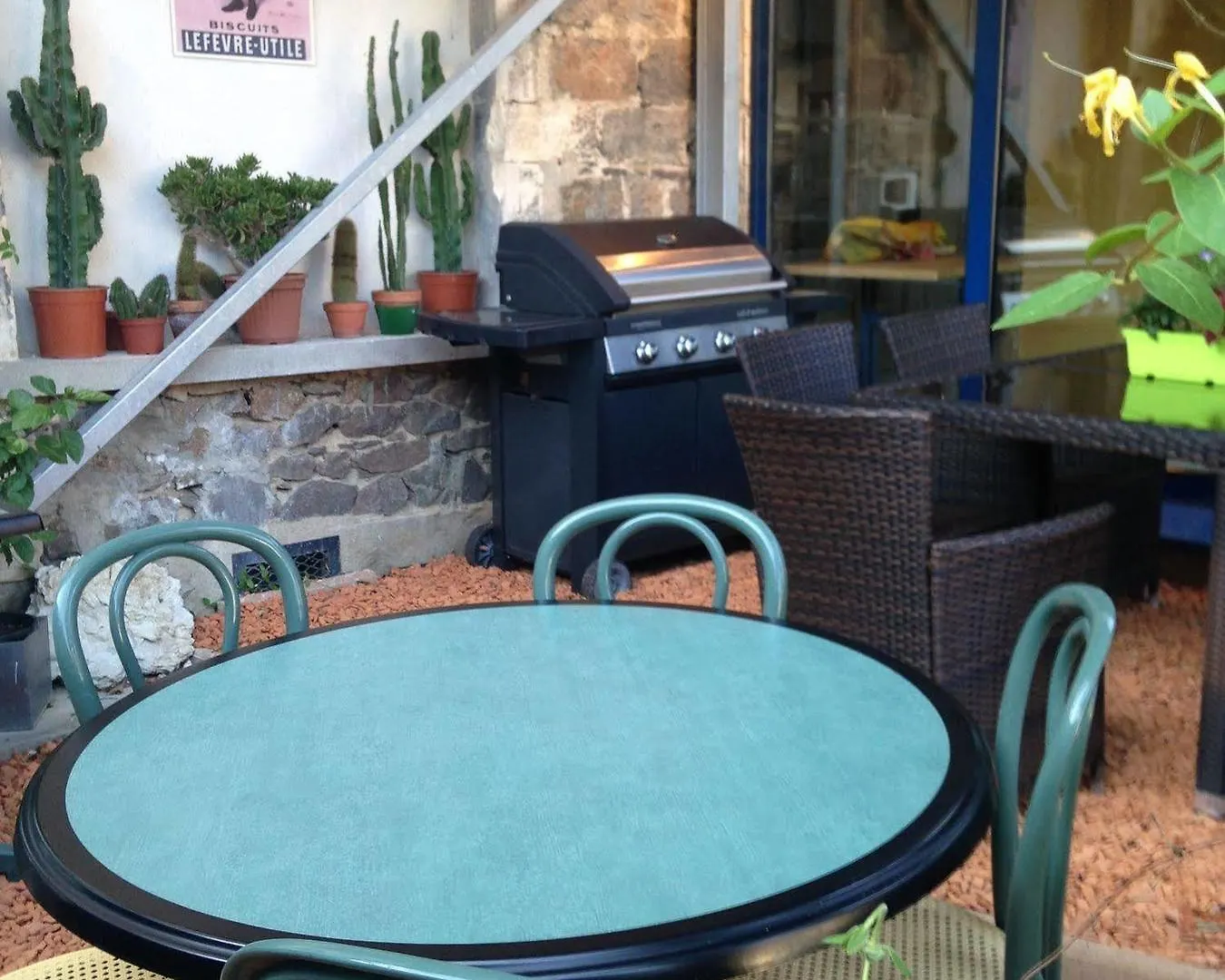 Bed and Breakfast Aux Pierres Magiques Saint-Laurent-de-Chamousset 3*,  Francia