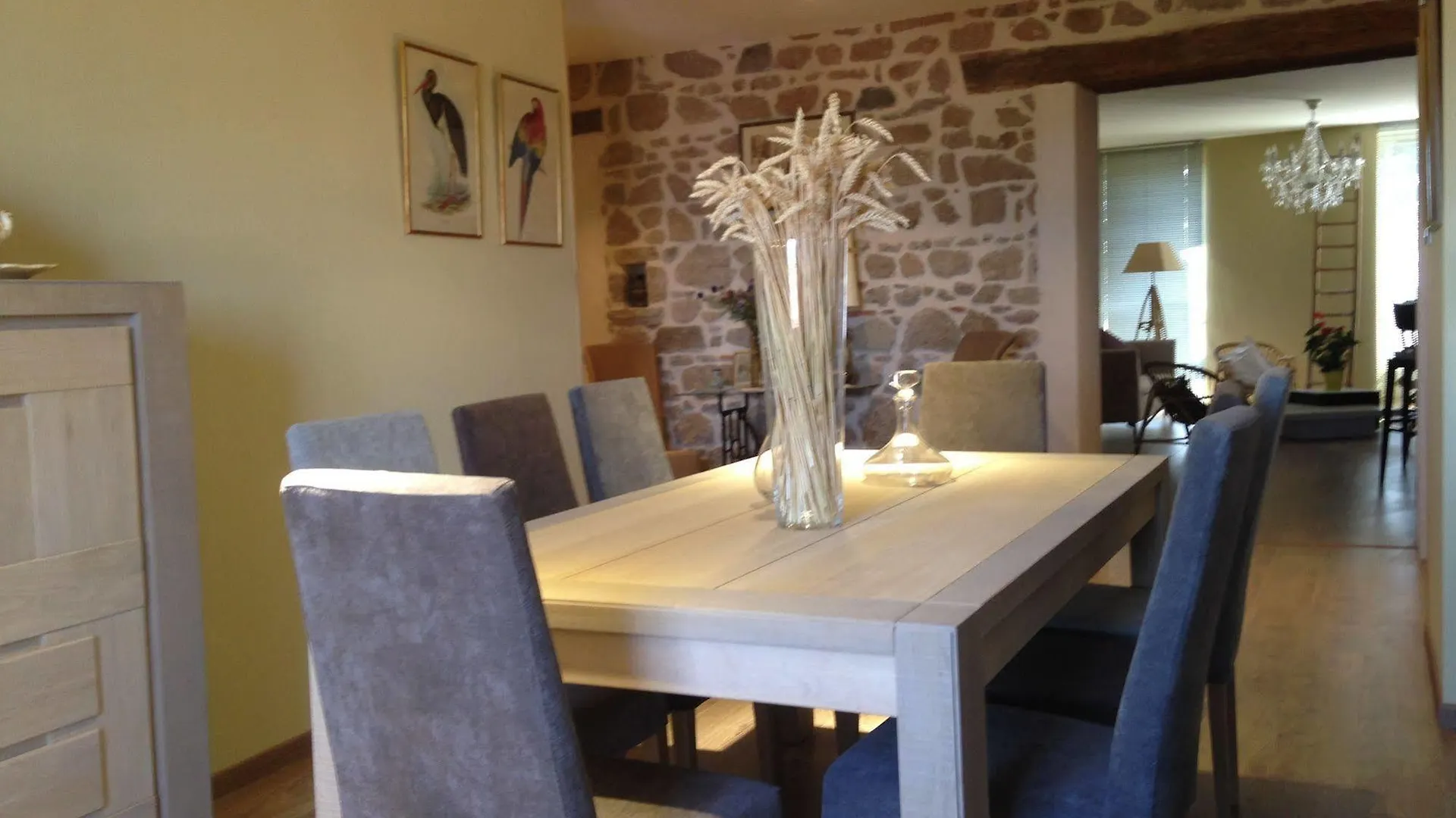 Bed and Breakfast Aux Pierres Magiques Saint-Laurent-de-Chamousset Bed & Breakfast